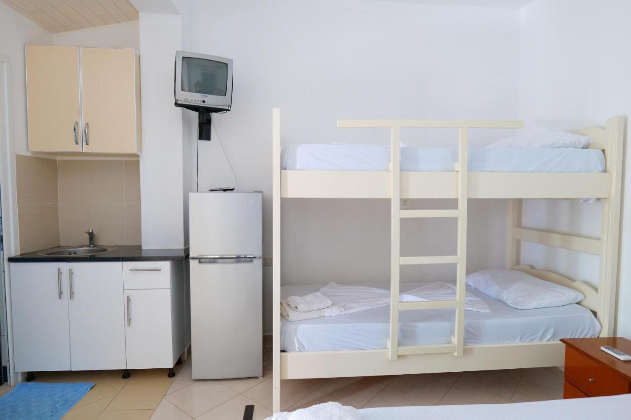 Vila Fredi Ksamil Kültér fotó