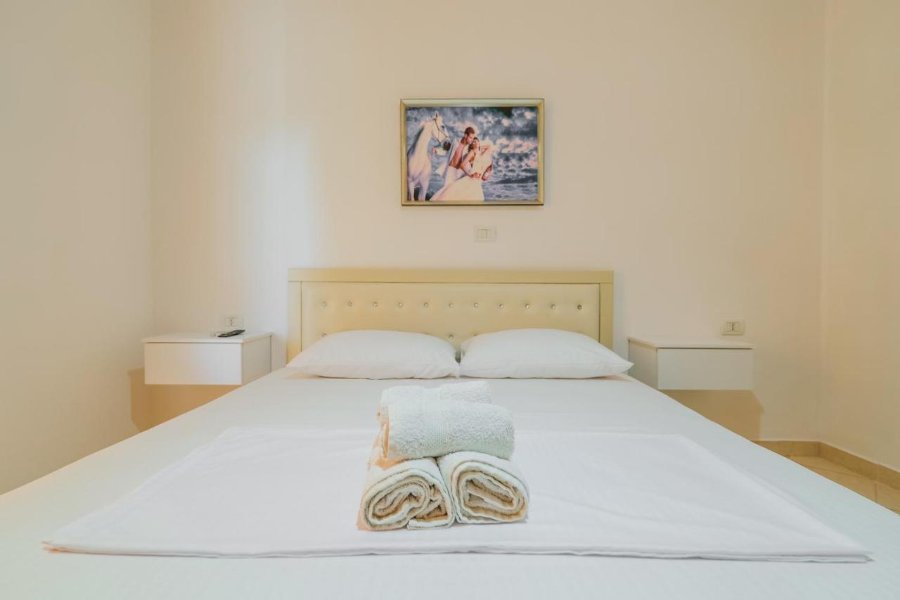 Vila Fredi Ksamil Kültér fotó